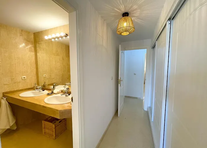 Apartment Hills En *