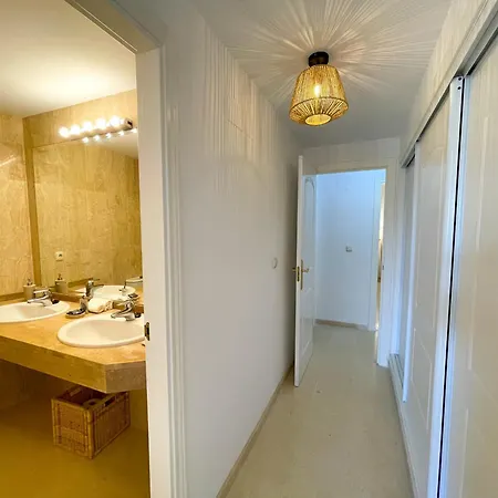 Apartment Hills En *